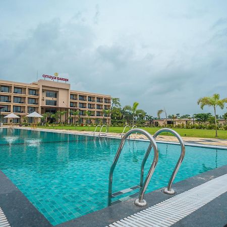 Hotel Omaya Garden Rāipur Екстериор снимка