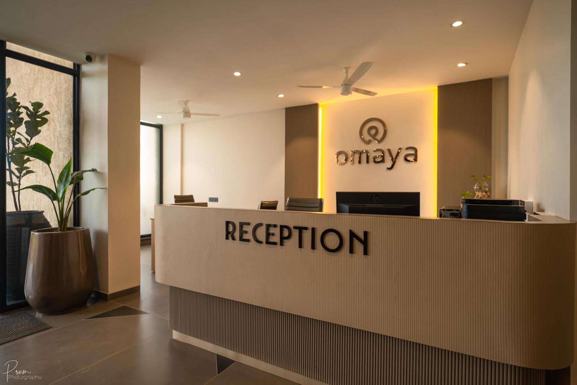 Hotel Omaya Garden Rāipur Екстериор снимка