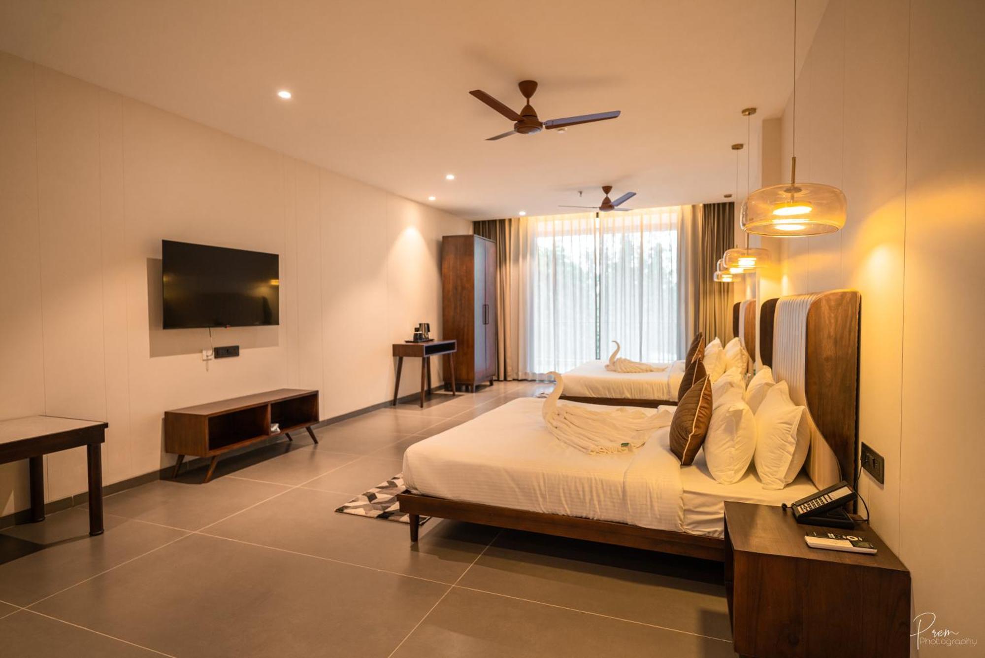 Hotel Omaya Garden Rāipur Екстериор снимка