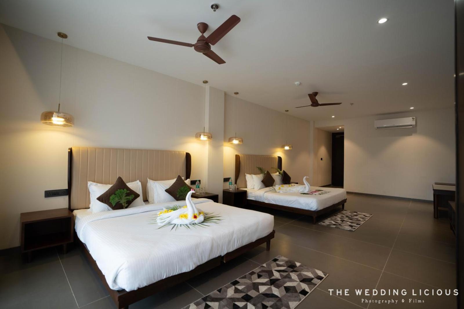 Hotel Omaya Garden Rāipur Екстериор снимка