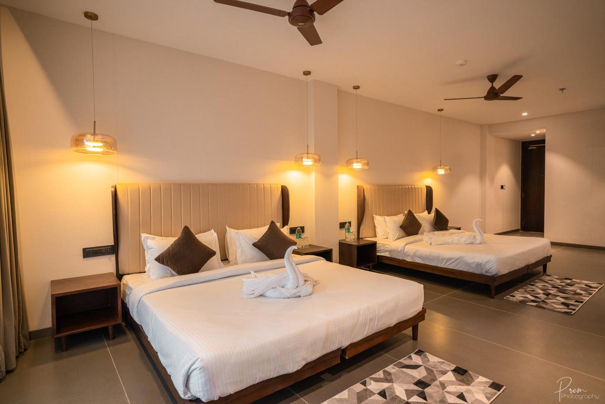 Hotel Omaya Garden Rāipur Екстериор снимка
